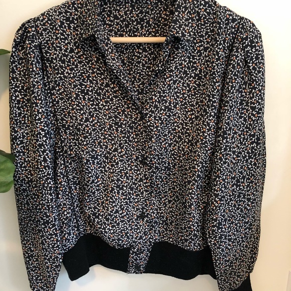 Lightweight floral button down collared shirt - Picture 2 of 7